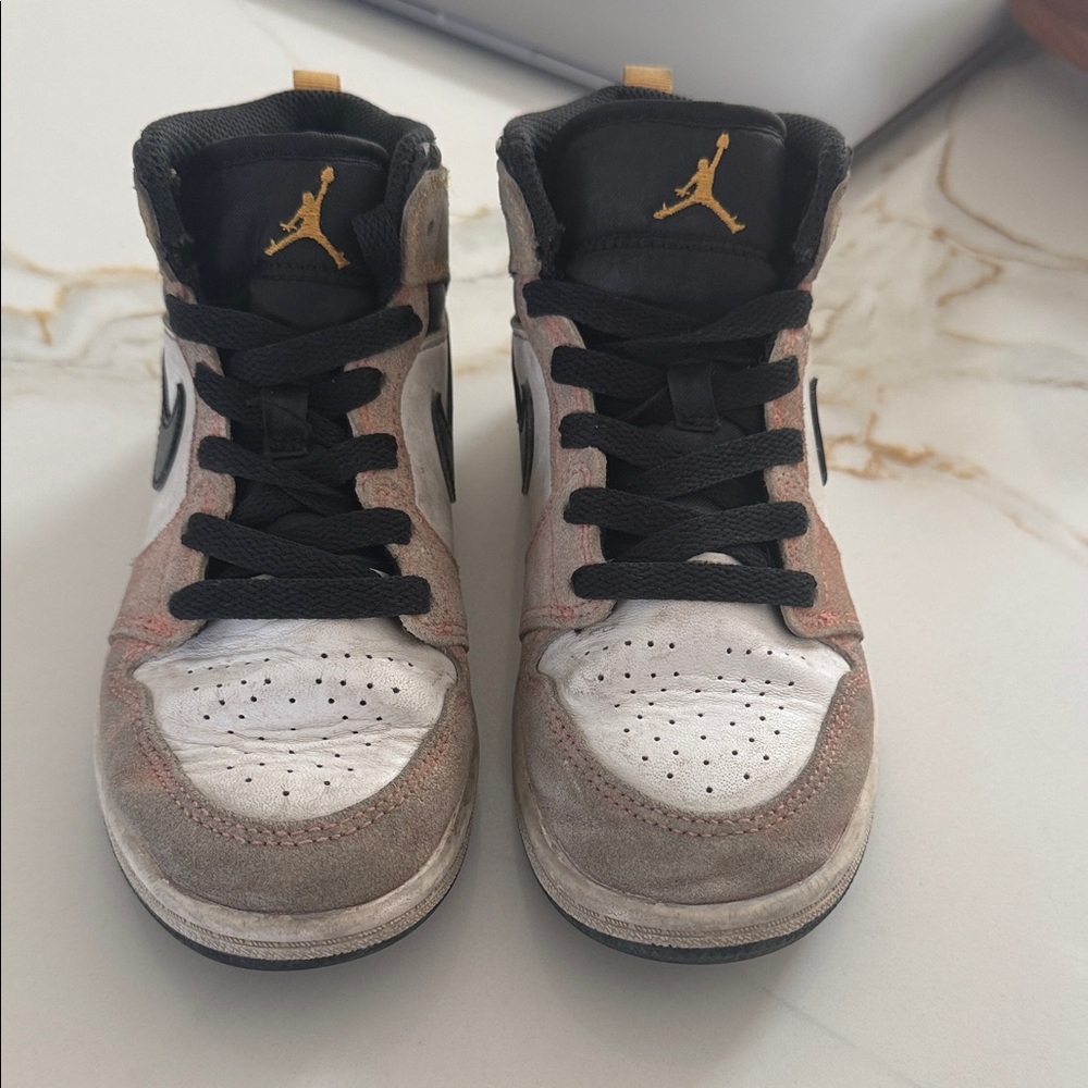 Jordan Kids Sneakers - Black, White, Gold 13.5C